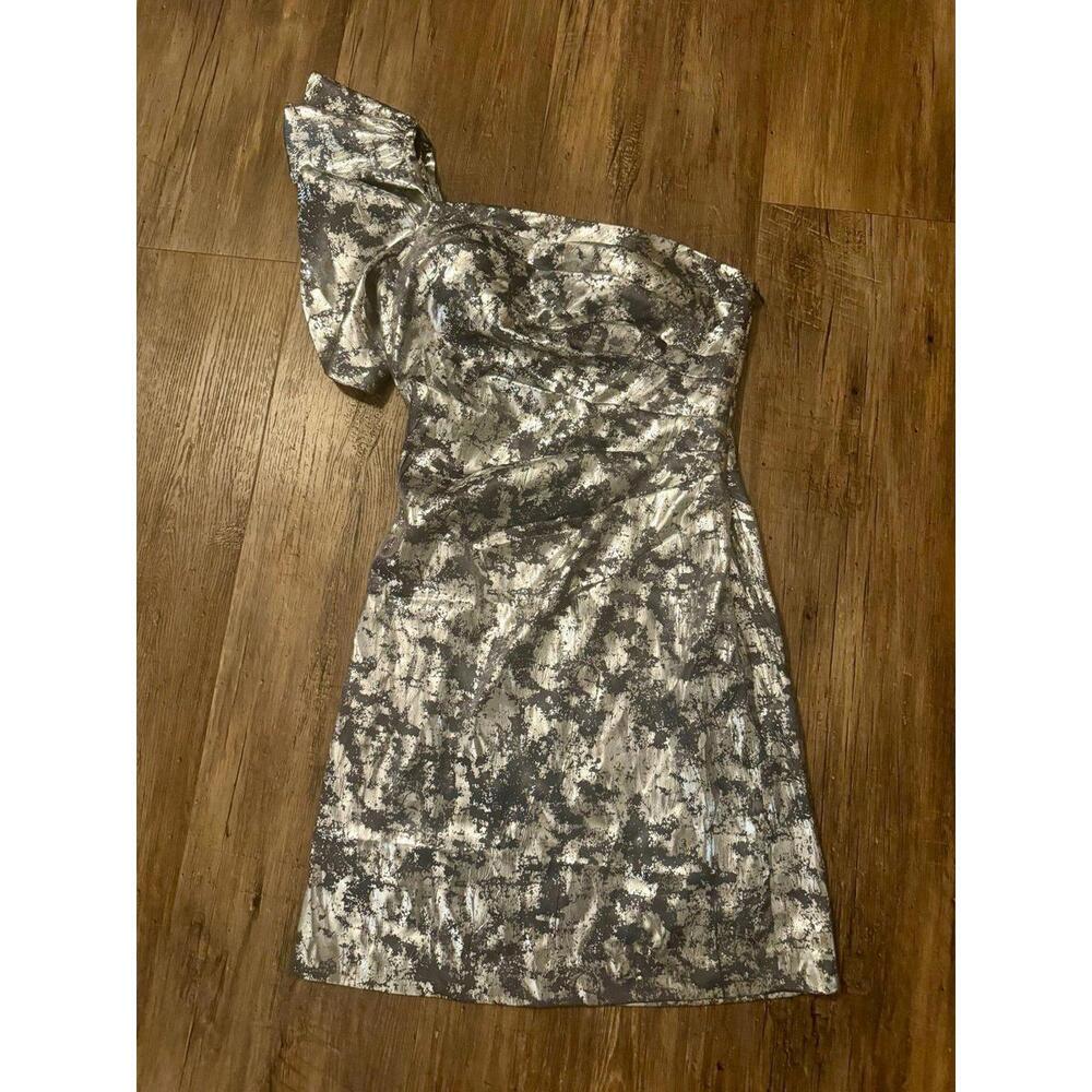 Adrianna Papell Hailey Logan Silver and Black One Shoulder Mini Dress Sz Sm